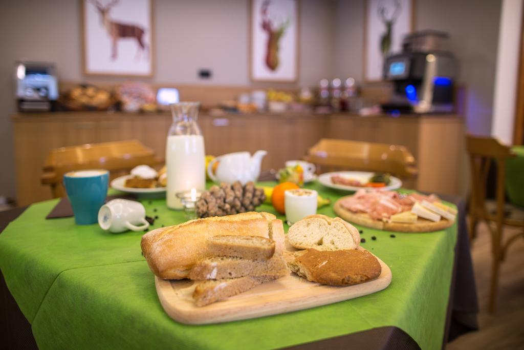 Alpencolor Hotel Tonale 파쏘델토날레 외부 사진