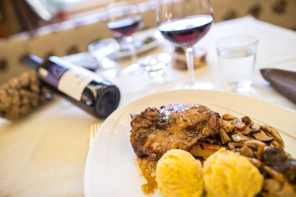Alpencolor Hotel Tonale 파쏘델토날레 외부 사진